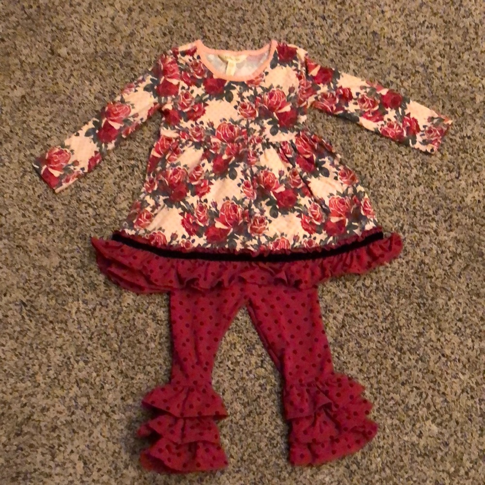 Matdila Jane Red Flower Set